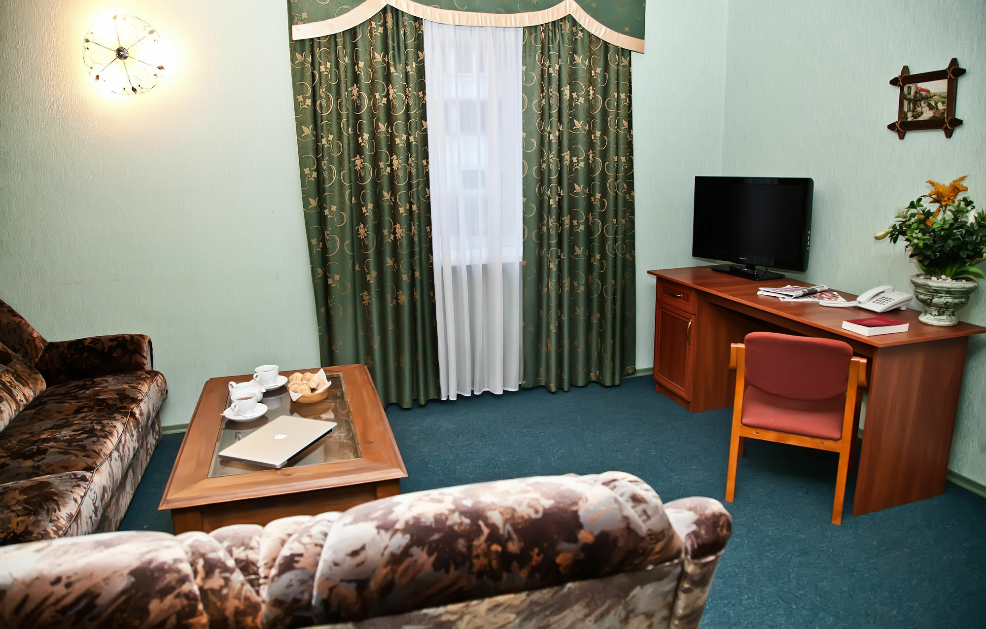 Nikotel Hotel Mykolajiv Eksteriør bilde